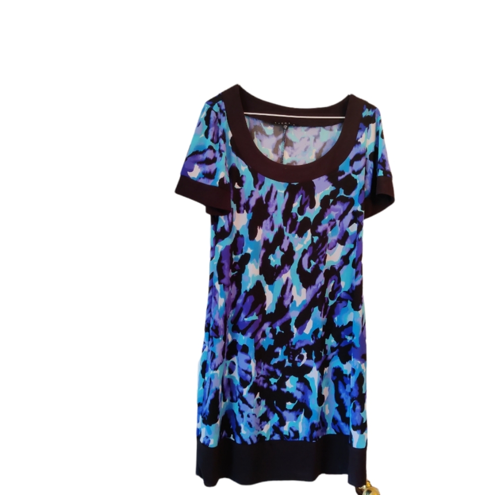 Tiana B. Women's M short sleeve knee length dress (purple, teal, black, white)